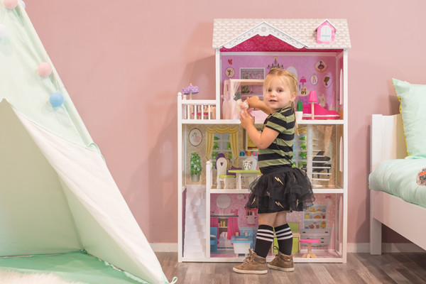 Roos ist 2,5 Jahre alt und 92 cm groß