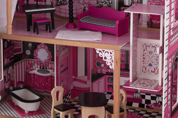 Enthält 14 Möbelstücke