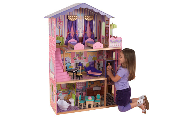 Das Puppenhaus ist 126 cm hoch