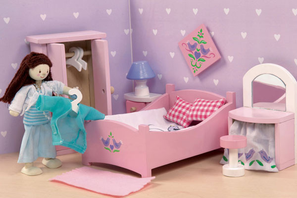 Besteht aus 13 Teilen (ohne Puppen)