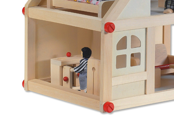 Mehrere Zimmer mit Möbeln